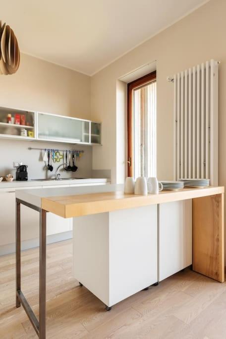 Apartament Schiavoni Flexyrent Wifi Mediolan Zewnętrze zdjęcie